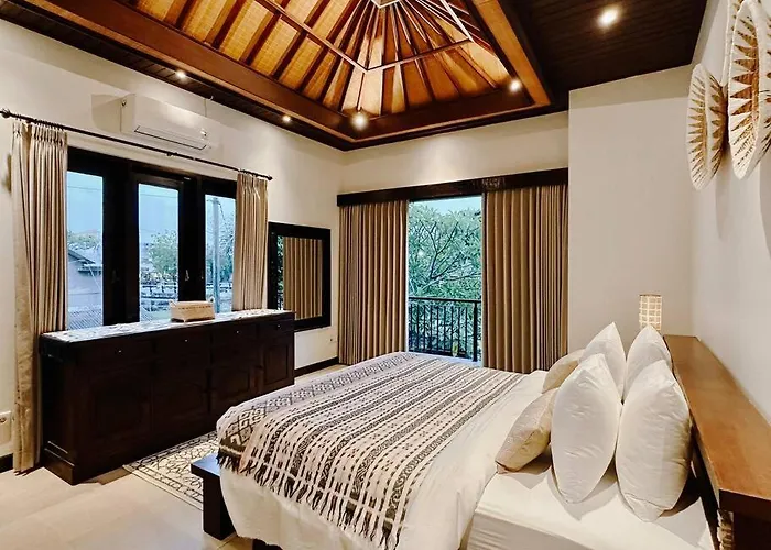 Villa Sriwedari - Seminyak