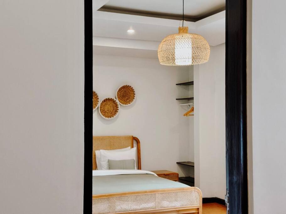 Sriwedari - * Seminyak (Bali)